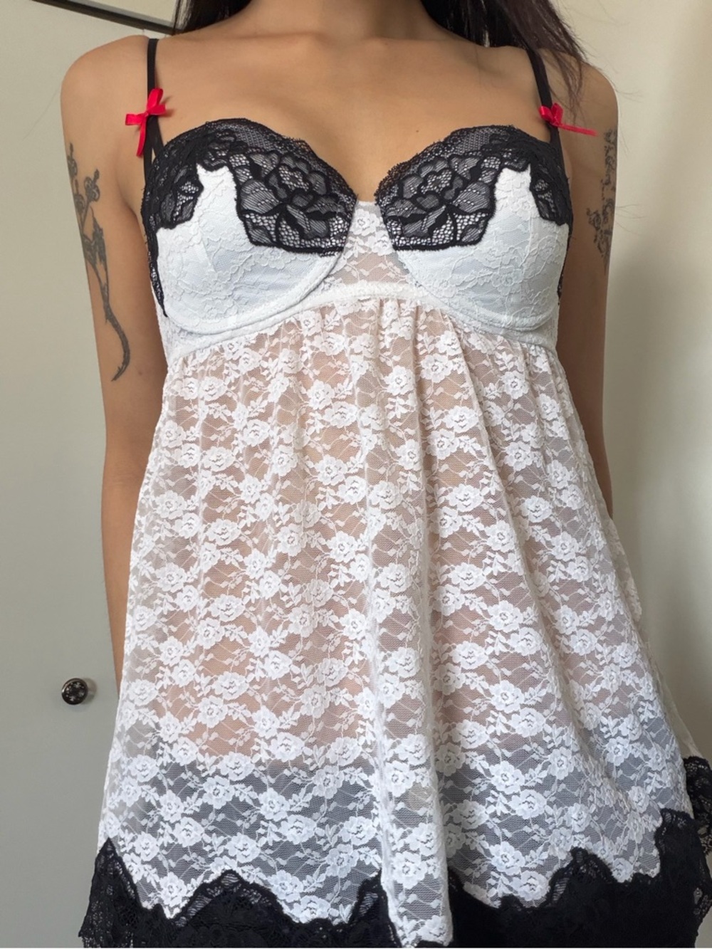 Y2K White Lace Babydoll Chemise with Black Contrast and Red Bow Accents